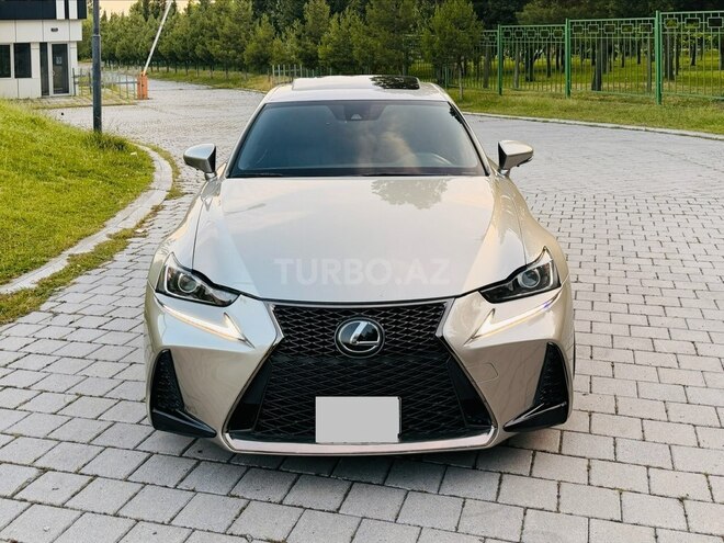 Lexus IS 300-2