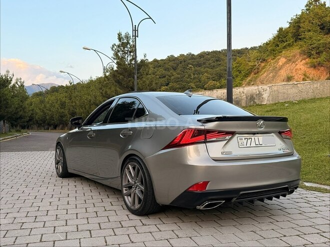 Lexus IS 300-7