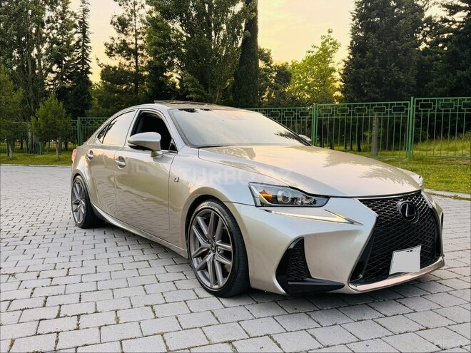 Lexus IS 300-1