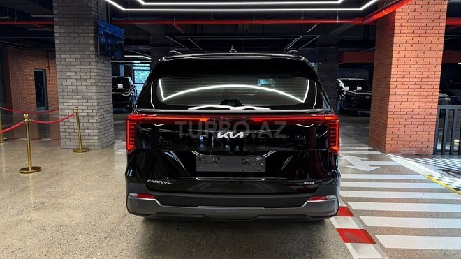 Kia Carnival 2024, 27,900 km - 1.6 л - Bakı