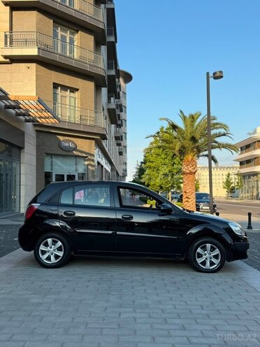 Kia Rio-2