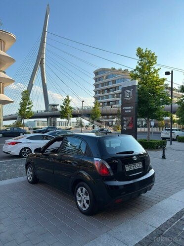 Kia Rio-4