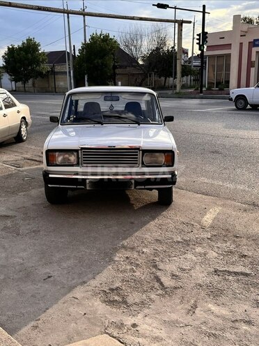 LADA (VAZ) 2107-1