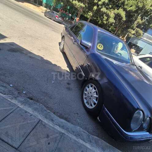 Mercedes E 200-6