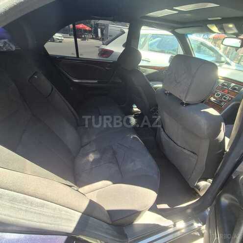 Mercedes E 200-9