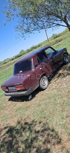 LADA (VAZ) 2107-2
