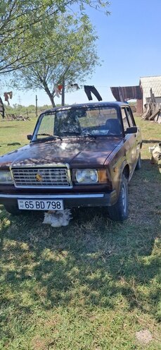 LADA (VAZ) 2107-1