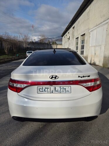 Hyundai Grandeur-2