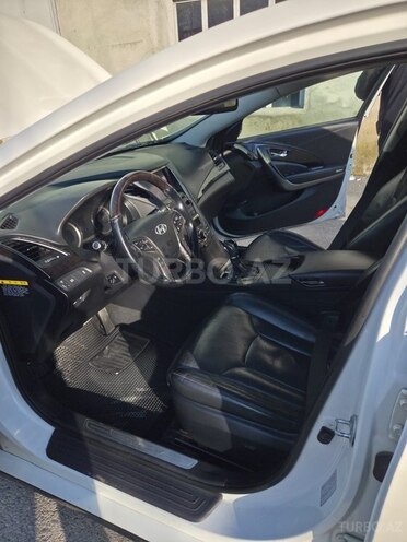 Hyundai Grandeur-5