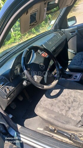 Mercedes C 180-7
