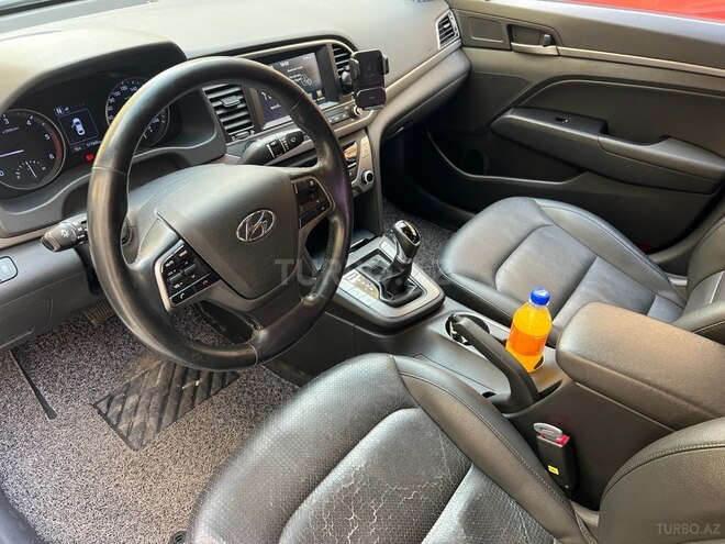 Hyundai Avante-4