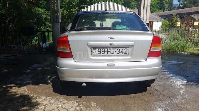 Opel Astra-2