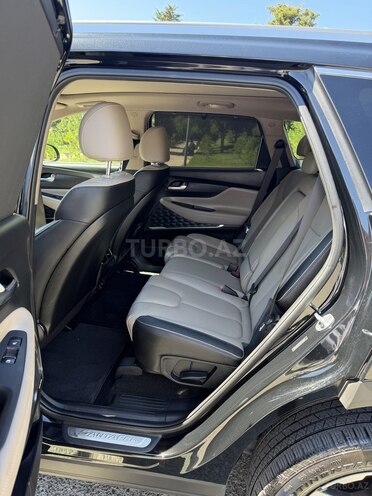 Hyundai Santa Fe-9