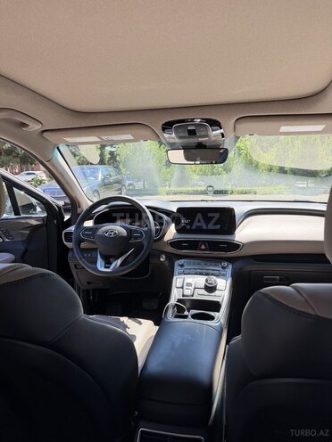 Hyundai Santa Fe-12
