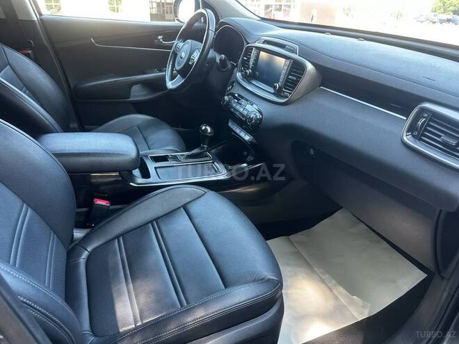 Kia Sorento-10