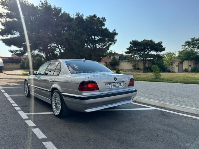 BMW 728-10