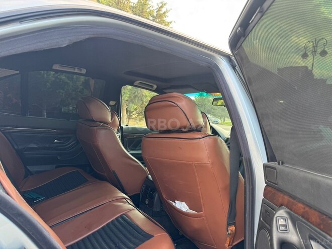 BMW 728-13