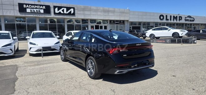 Kia K5-8