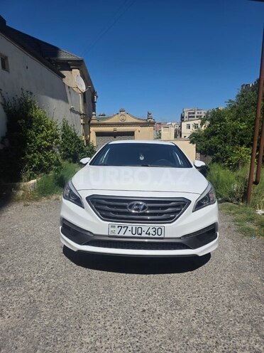 Hyundai Sonata-1