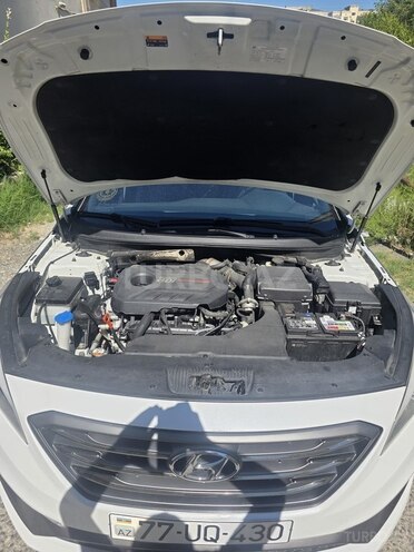 Hyundai Sonata-6