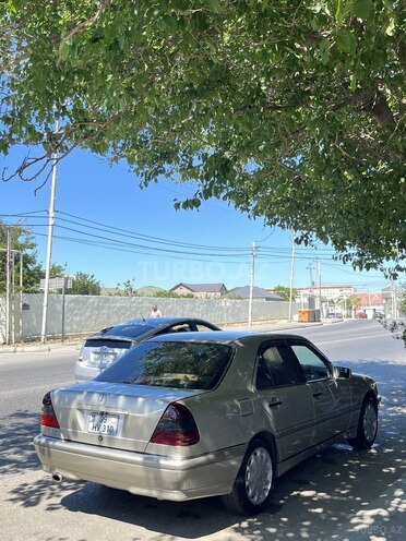 Mercedes C 230-2