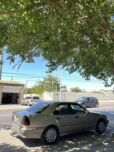 Mercedes C 230-4