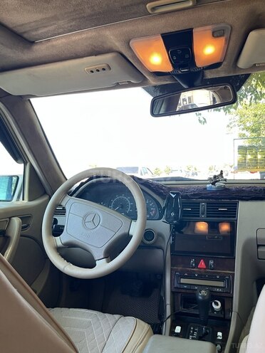 Mercedes C 230-11