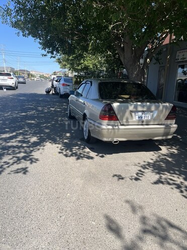 Mercedes C 230-9