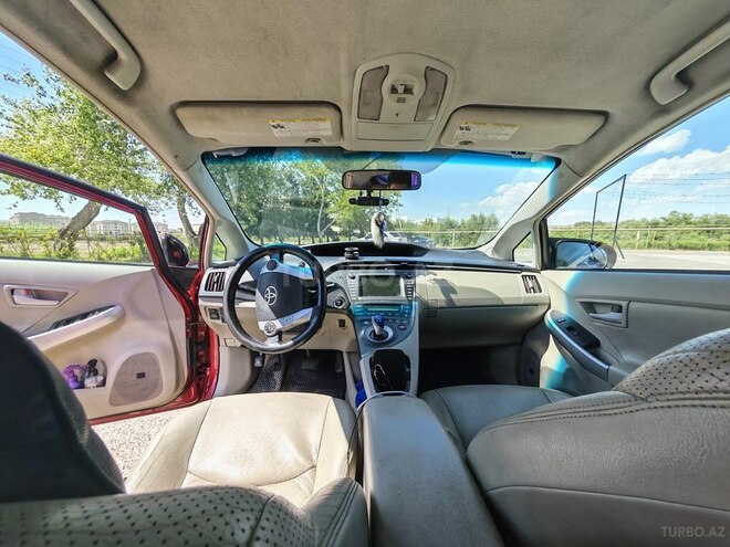 Toyota Prius-9