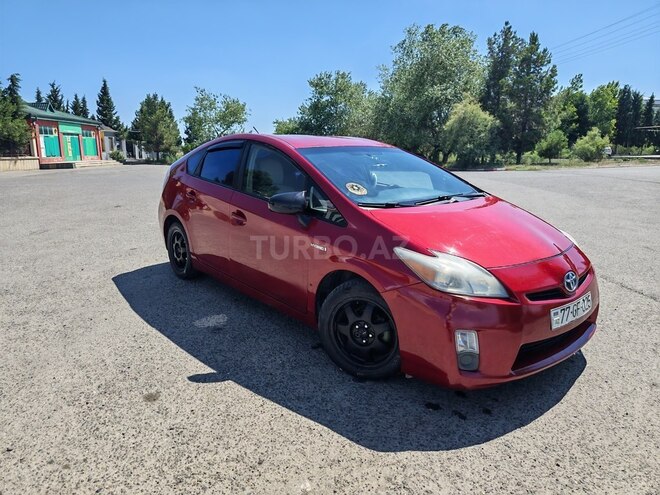 Toyota Prius-3