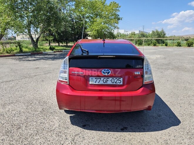 Toyota Prius-6