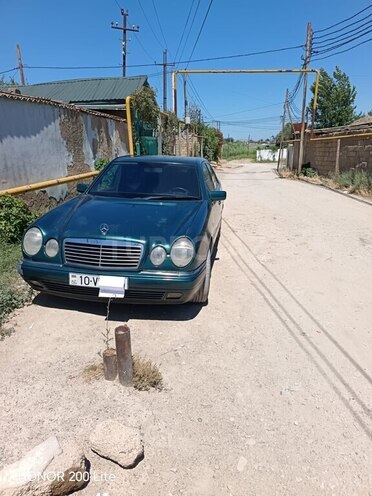 Mercedes E 240-20