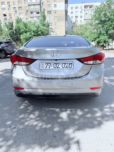 Hyundai Avante-6