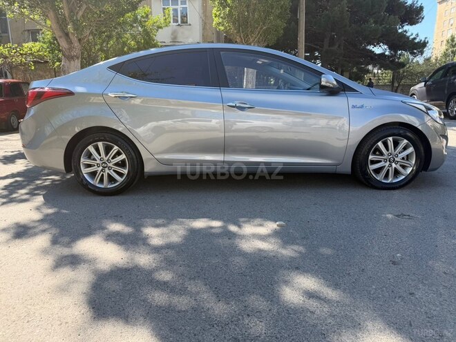 Hyundai Avante-4