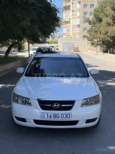 Hyundai Sonata-1