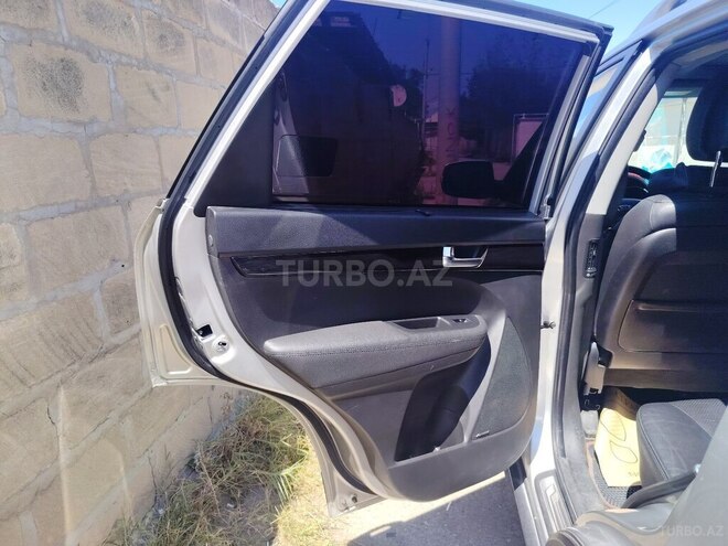 Kia Sorento-2