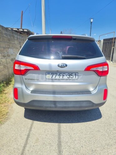 Kia Sorento-19