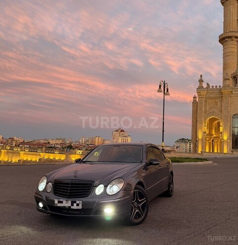 Mercedes E 350-1