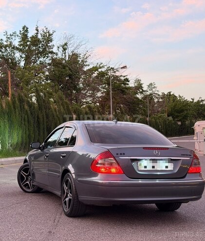 Mercedes E 350-5