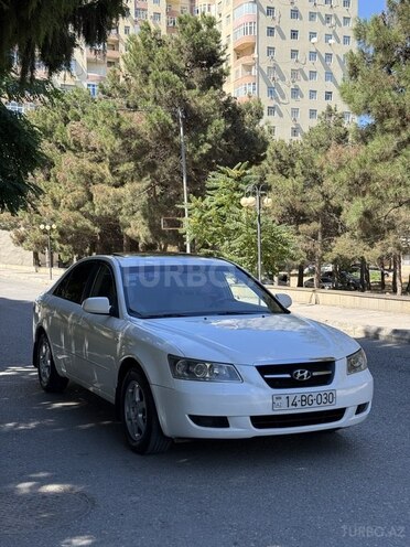 Hyundai Sonata-4