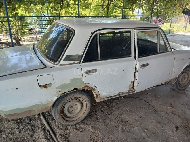 LADA (VAZ) 2106-4