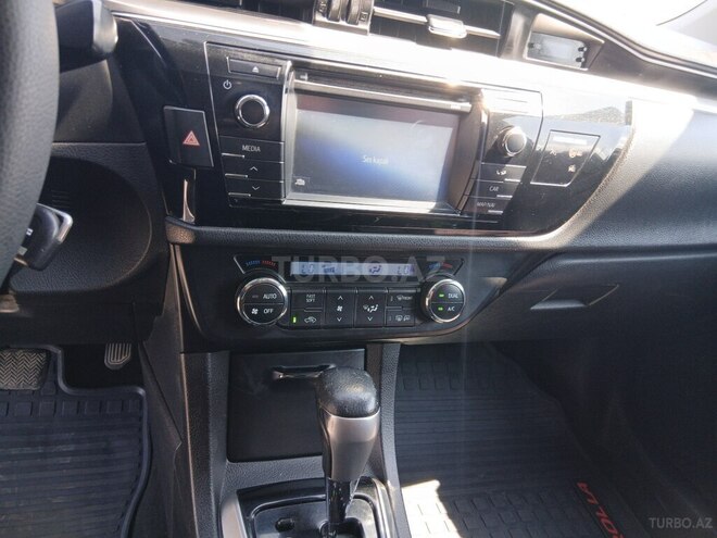 Toyota Corolla-7