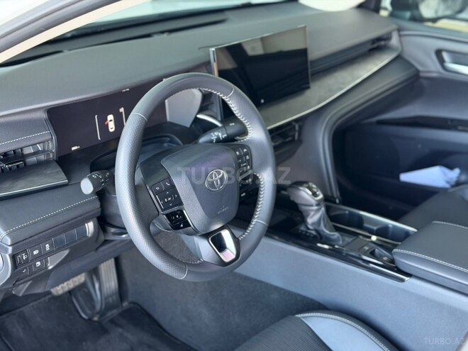 Toyota Camry-7