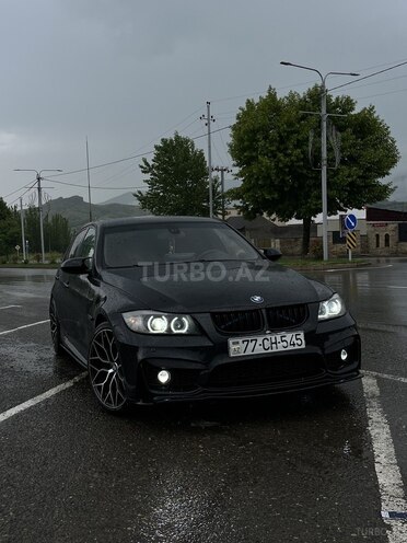 BMW 320-1
