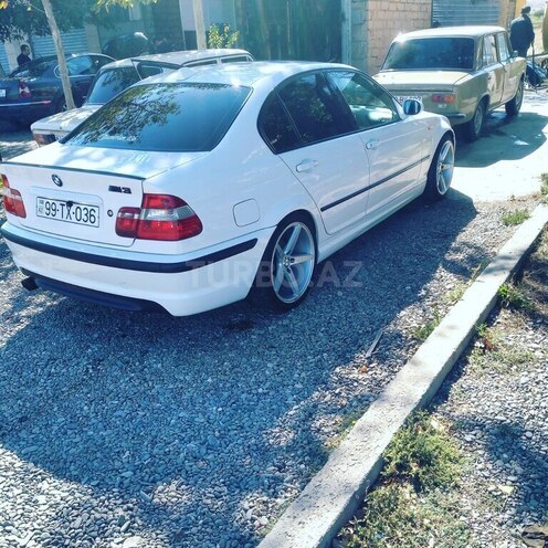 BMW 318-2