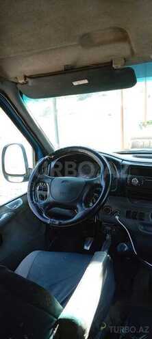 Ford Transit-8