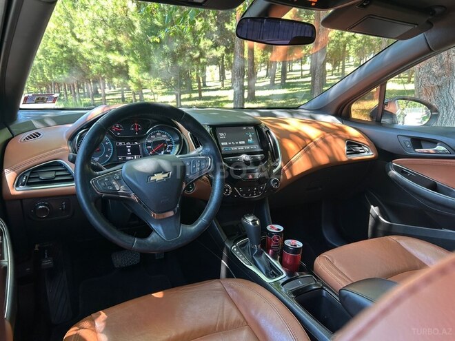 Chevrolet Cruze-9