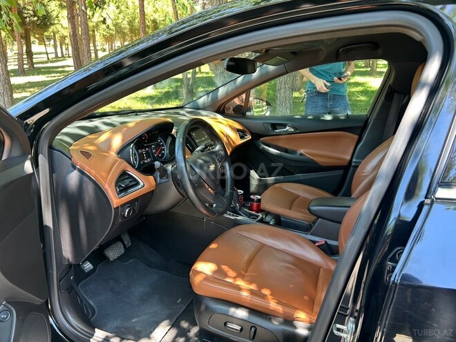 Chevrolet Cruze-11