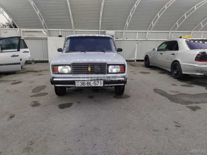 LADA (VAZ) 2107-1
