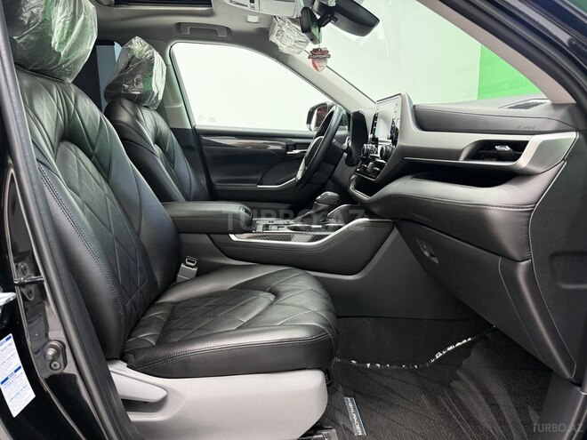 Toyota Highlander-10